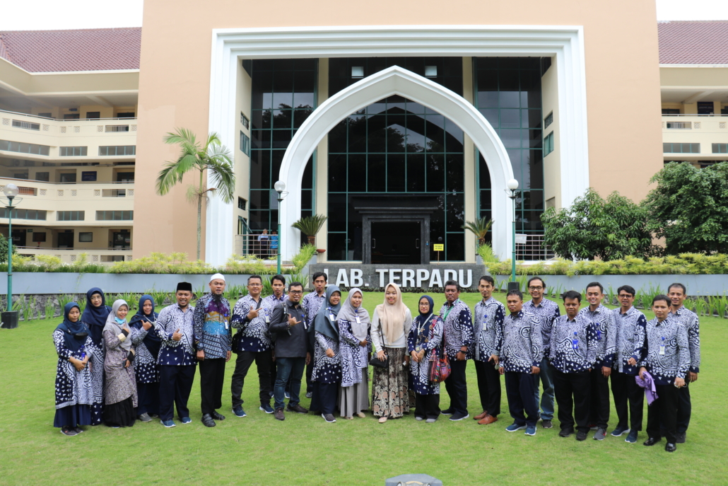 Visitasi Akreditasi Internasional ASIIN Di Fakultas Matematika Dan Ilmu