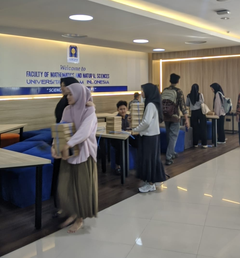 FMIPA berbagi Ifthar di bulan Ramadhan
